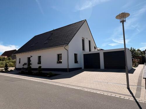 Foto - Modernes KfW-Zweifamilienhaus, ohne Makler zu verkaufen
