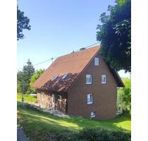 Gepfl. Haus in ruhiger, idyll. Ortsrandlage in Mittelhof - Wissen