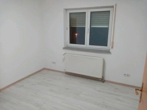 Foto - Wohnung 105 qm, ruhige Lage, Balkon, Stellplatz, Kamin