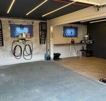 Doppelgarage mit Strom - 500,00 EUR Miete, in Kleinmaischeid (PLZ: 56271)
