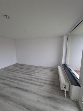 Foto - Helle 3 Zimmer Wohnung mit Balkon in Garbsen - sofort bezugsfrei