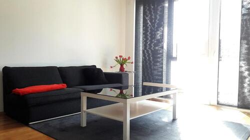 Foto - Szeneviertel Go-Ho: Exklusiv möblierte helle 2-ZW mit Südbalkon