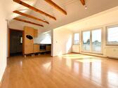 Foto - Gemütliche 2-Zimmer DG-Wohnung mit Balkon und Stellplatz!