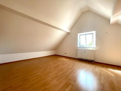 Foto - 2 Zimmer Dachgeschoßwohnung zur Miete in Kümmersbruck