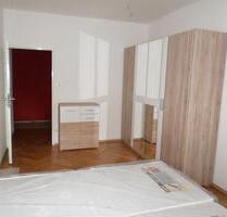 Vollmöblierte 3-Zi.-Wohnung mit Balkon in Berlin-Steglitz - 65 m²