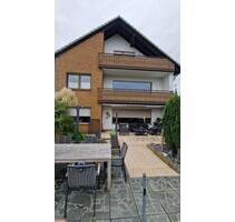 Moderne renovierte Wohnung mit großem ruhigen Süd-West-Balkon - Hiddenhausen