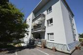 Foto - Helle 3-Zimmer-Wohnung mit Loggia & Tiefgarage im Landauer Süden