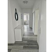 Helle EG-Wohnung mit Balkon und Gartenzugang - Ennigerloh