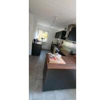 Frisch Renovierte 5,5-ZKB Wohnung ca. 150 m² - Blumenthal