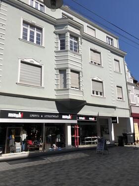 Foto - Ladenlokal Dillingen, Stummstraße (beste Lage) mit großer Schaufensterfront in stilvollem Wohn- u. Geschäftshasus