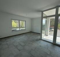 sehr schöne 4 Raum Wohnung, mit Fußbodenheizung und Wärmepumpe - Meerane