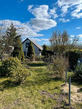 Foto - Garten mit Massivhaus - 2.100,00&nbsp;EUR Kaltmiete, ca.&nbsp; 0,00&nbsp;m&sup2;
