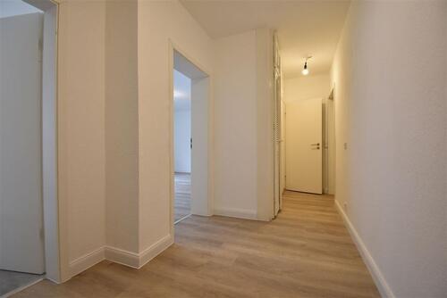 Foto - Renoviert! Bezugsfreie 2-Zi-Whg mit Balkon in E-Altendorf