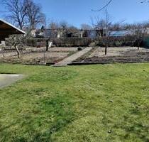 Garten mit Laube - 2.750,00&nbsp;EUR Kaltmiete, ca.&nbsp; 0,00&nbsp;m&sup2; in Neubrandenburg (PLZ: 17033)