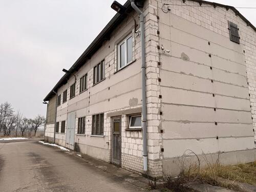Foto - Gewerbehalle ca. 400 m² mit Arbeitsgrube & großer Außenstellfläch