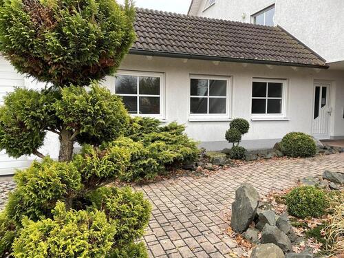 Foto - VERMIETUNG - als Wohnung oder Praxisräume im Mischgebiet HermsdorfHermsdorfer Kreuz