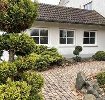 VERMIETUNG - als Wohnung oder Praxisräume im Mischgebiet HermsdorfHermsdorfer Kreuz