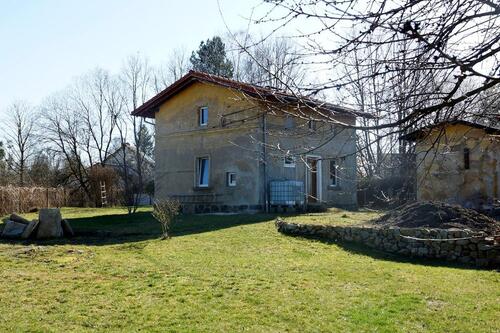 Foto - kleines Häuschen auf freistehendem Grundstück mit Erholungsfaktor