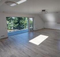 Luxuriöse lichtdurchflutete Wohnung mit großem Balkon - Ratingen