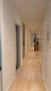 Foto - Möblierte 1-Zimmer-Altbauwohnung mit Balkon in Toplage Unterbilk