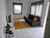 Foto - Möblierte, geräumige und gepflegte Pendler-Wohnung mit Terrasse