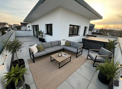 Foto - Moderne 2,5-Zimmerwohnung mit 42qm Dachterrasse im KFW-40+ Neubau