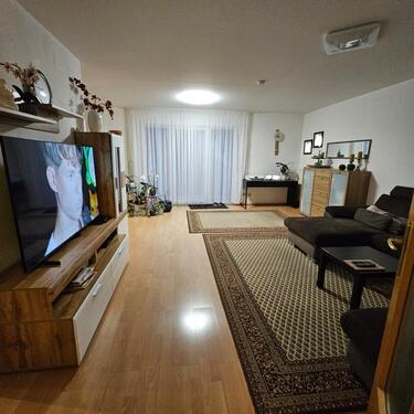 Foto - 6 Zimmer Etagenwohnung zur Miete in Kirkel