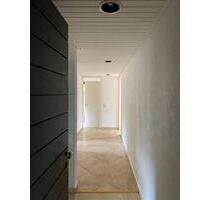 Traumhafte 2,5-Zimmer-Wohnung mit riesiger Panoramterasse (30 m²) - Schwäbisch Gmünd