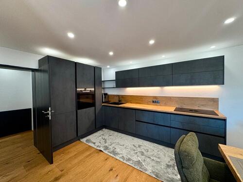 Foto - Helle, charmante 3-Zimmer-Erdgeschosswohnung Balkon & Tiefgarage