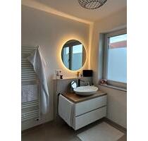 Attraktive 2-Zimmer Wohnung mit Balkon und Carport - Grosselfingen