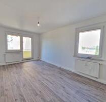 *Ab 01.11.2025- 2 Zimmer im Erdgeschoss mit Balkon & 2 NKM geschenkt* - Zerbst (Anhalt)