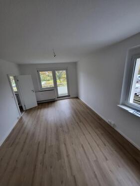 Foto - 2-RW - ideal für Singles, junge Paare, Studenten,- Balkon