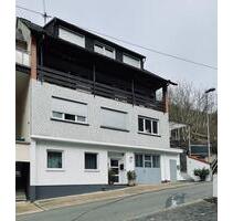 Moderne 3-Zimmer-Wohnung mit Terrasse & Parkplatz - Zell (Mosel)