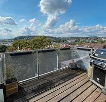 Gepflegte DG Wohnung mit EBK in Wuppertal-Elberfeld !