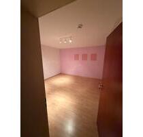 2 Room Apartment for Rent - 930,00&nbsp;EUR Kaltmiete, ca.&nbsp; 65,00&nbsp;m&sup2; in Weiden in der Oberpfalz (PLZ: 92637)