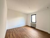 Foto - Helle 3-Zimmer-Wohnung in Waltrop – mit Garage & Gartenanteil