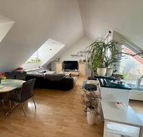 Grozügige 4-Zimmer-Dachgeschosswohnung in grüner Umgebung - Erfurt Andreasvorstadt