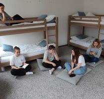 GÜNSTIGES WOHNEN -BETT SCHLAFPLATZ IM GEMEINSCHAFTSZIMMER - Hechingen