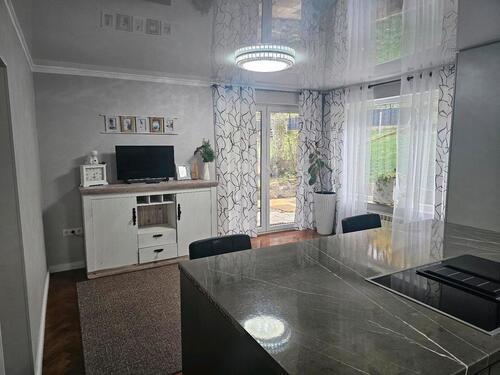 Foto - Moderne 3-Zimmer-Wohnung mit hochwertiger Küche,Terrasse &Garage