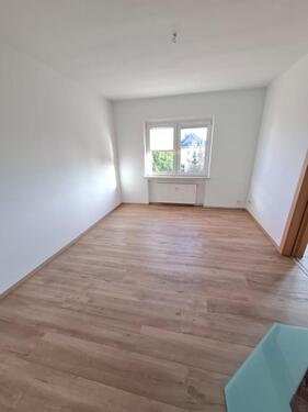 Foto - 5-Raum-Wohnung mit EBK + Balkon + Kamin + Sauna + Wintergarten in Altchemnitz - Frisch Renoviert