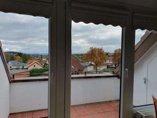 Foto - Vermietung einer möblierten 1-Zi. DG Whng. mit Balkon + Hausstand