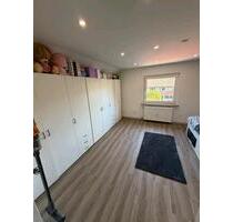2 Zimmer DG Wohnung - 650,00&nbsp;EUR Kaltmiete, ca.&nbsp; 60,00&nbsp;m&sup2; in Forchheim (PLZ: 91301)