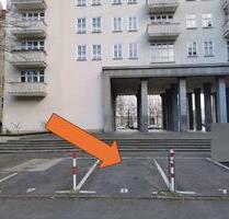 Parkplatz direkt am Frankfurter Tor, 10243 Berlin