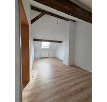 2-Zimmer-DG-Wohnung - 500,00&nbsp;EUR Kaltmiete, ca.&nbsp; 50,00&nbsp;m&sup2; in Nalbach (PLZ: 66809)