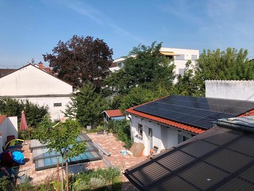 Foto - Sehr schönes, modernes Haus mit Garten und Pool