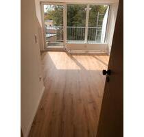 Ab 1.6.2026: Helles 1-Raumappartement mit Balkon - Bochum Altenbochum