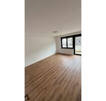 Sanierte 3 Zi Wohnung Balkon, Badewanne,im zentrum Vaihingen - Stuttgart