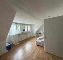 Perfekte 3-Zimmer DG-Wohnung mit großer EBK in Gummersbach