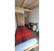 1 WG Zimmer mit Du+ WC warm, in 3er WG nur für Praktikanten - Eberdingen