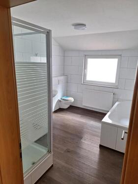 Foto - 3-Zimmer-Dachgeschosswohnung - 650,00 EUR Kaltmiete,